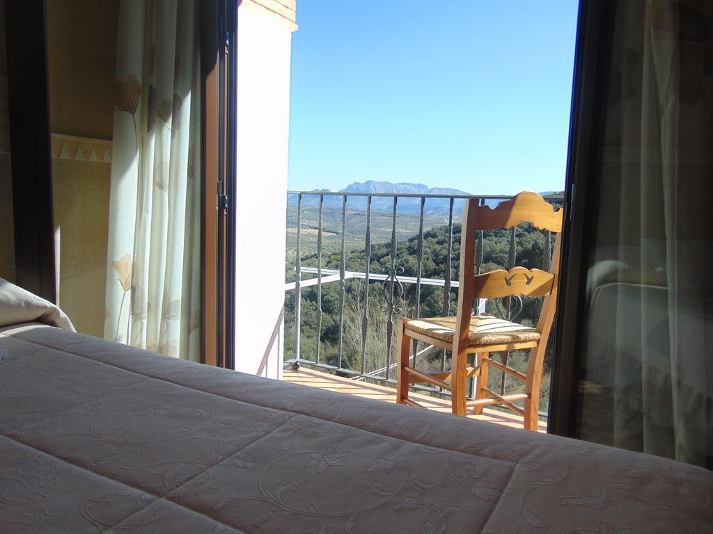 Hotel Sierra De Araceli Лусена Екстериор снимка