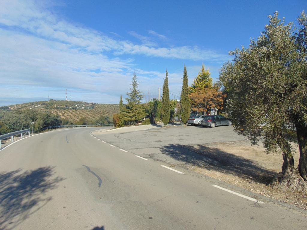 Hotel Sierra De Araceli Лусена Екстериор снимка