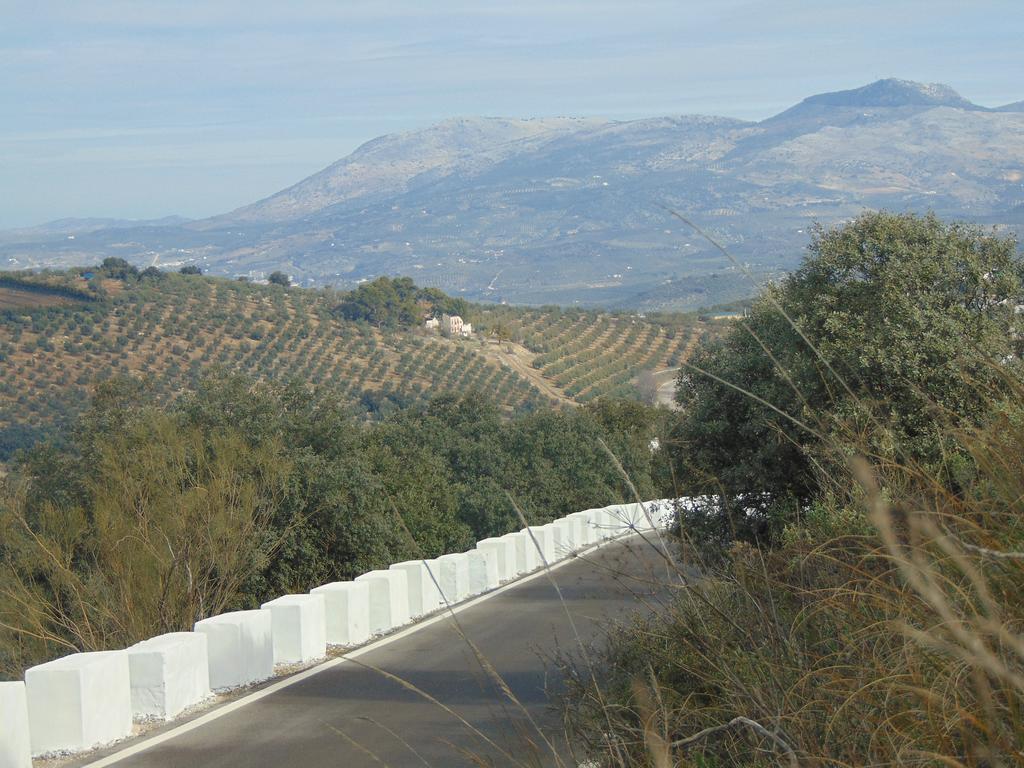 Hotel Sierra De Araceli Лусена Екстериор снимка