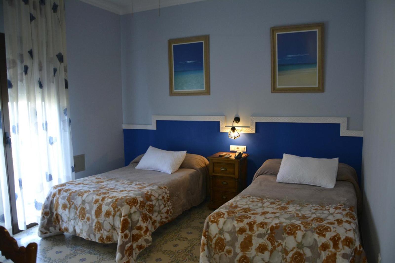 Hotel Sierra De Araceli Лусена Екстериор снимка