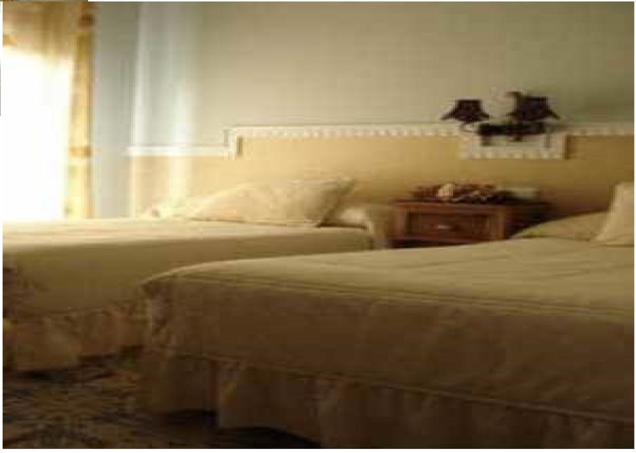 Hotel Sierra De Araceli Лусена Екстериор снимка